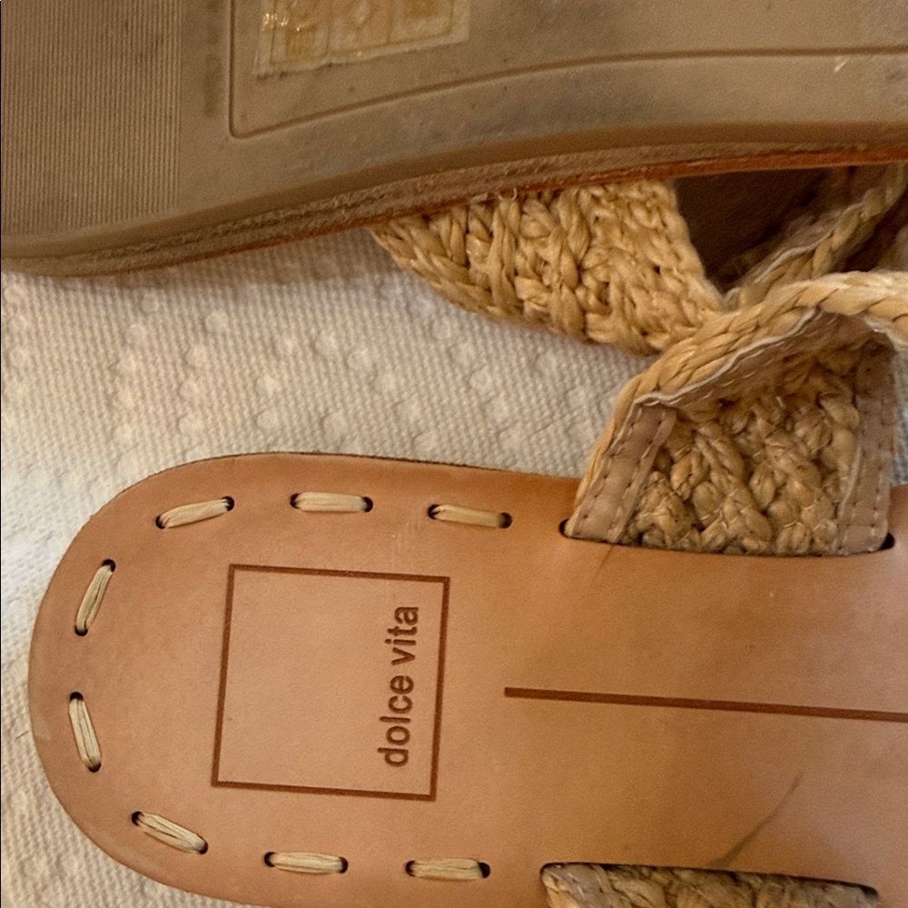 Dolce Vita Women's Tan Braided Sandals - Picture 3 of 3